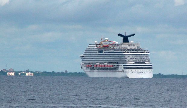 Texas lab worker on cruise tests negative for Ebola