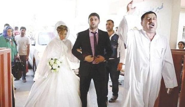 Displaced Iraqis tie the knot far from home