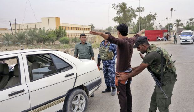 Iraq imposes curfew in Ramadi, fearing militants