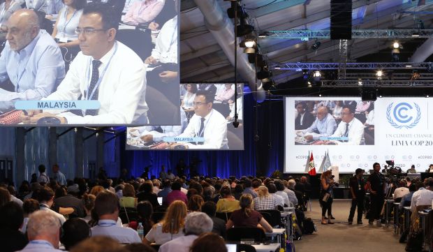 UN talks agree building blocks for new-style climate deal in 2015