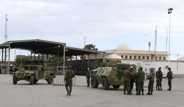 Tunisian forces on high alert at Libyan border: Tunisia FM