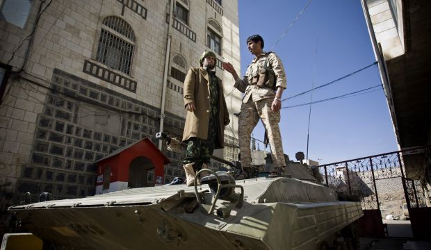 Yemen: Houthis hold own conference, look to Aden