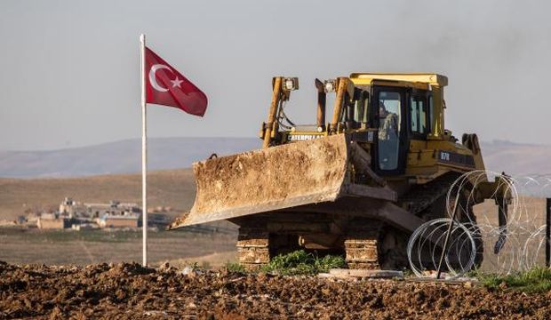 Turkey informed ISIS of plan to evacuate tomb, soldiers: official source