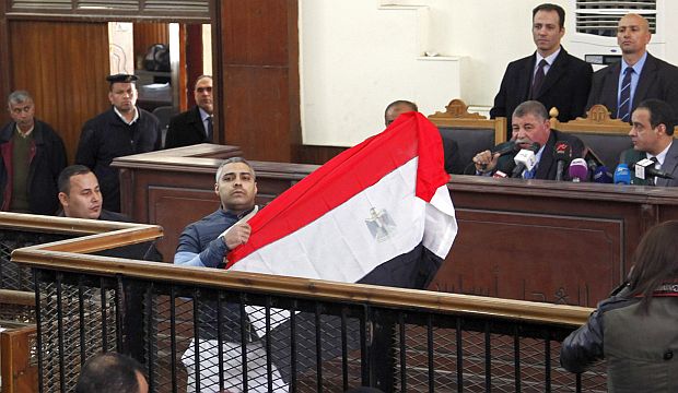 Egypt court orders release of Al-Jazeera English journalists