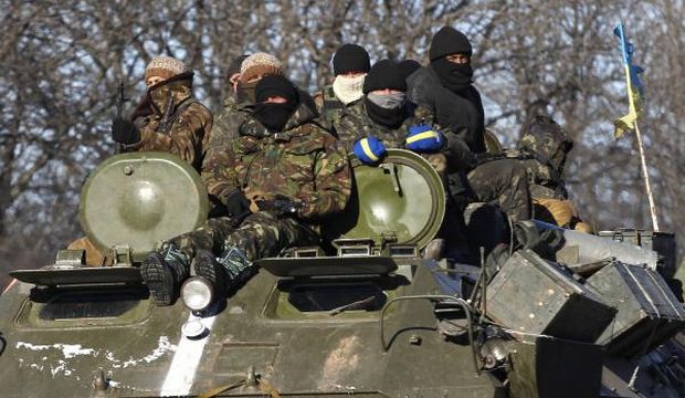 Separatists claim control of crucial Ukrainian crossroads town