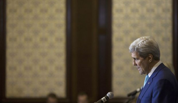 Kerry cautious before new Iran talks, cites “important gaps”