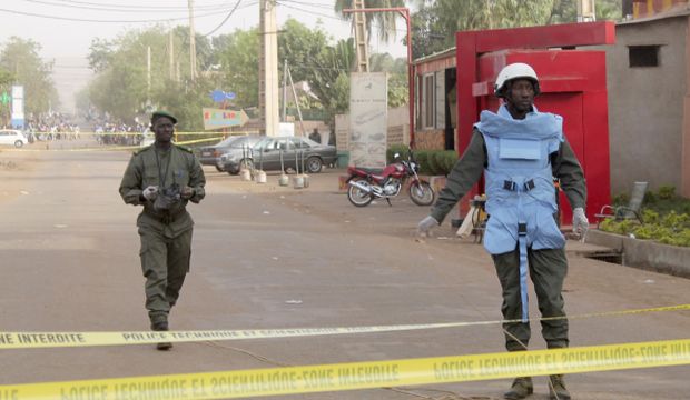 Militants kill five in attack on restaurant in Mali capital