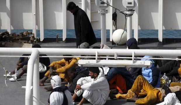 EU meets on migrant crisis as shipwreck corpses brought ashore
