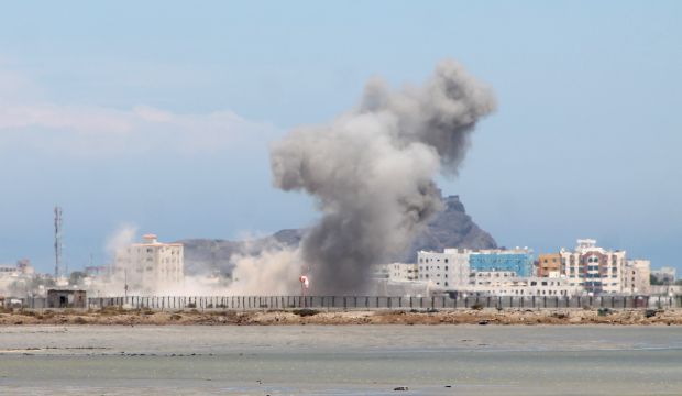 Yemen: Hadi’s government urges allies to intervene as Houthis enter Aden