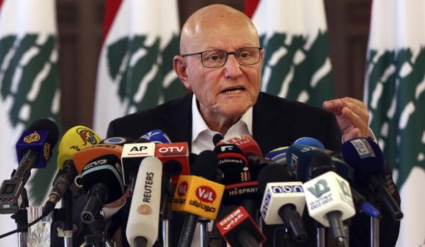 Lebanese PM hints he might resign after protests