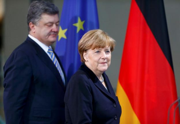 Sanctions against Russia Must Remain, Ukraine’s Poroshenko Says