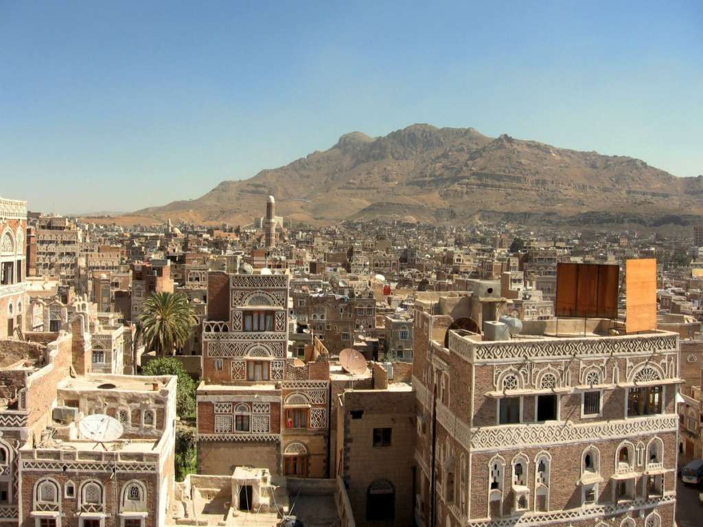 Yemeni Official to Asharq Al-Awsat: Government Will not Release Foreign Experts