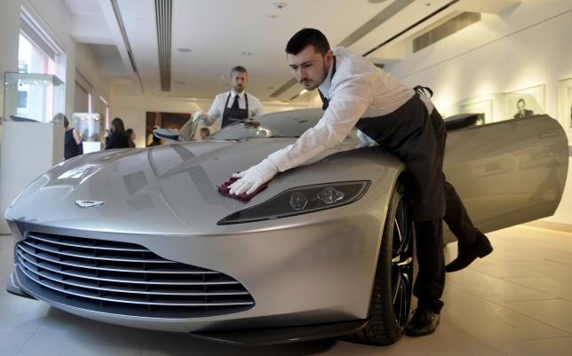 James Bond’s ‘Spectre’ Aston Martin Sells for $3.5 Million