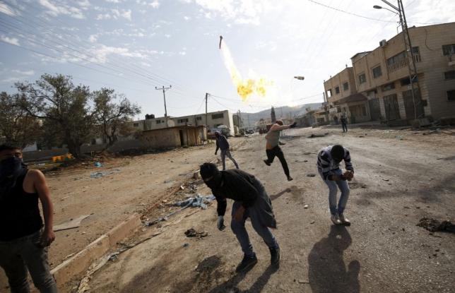 Israeli Troops Kill a Palestinian Teen Hurling Molotov