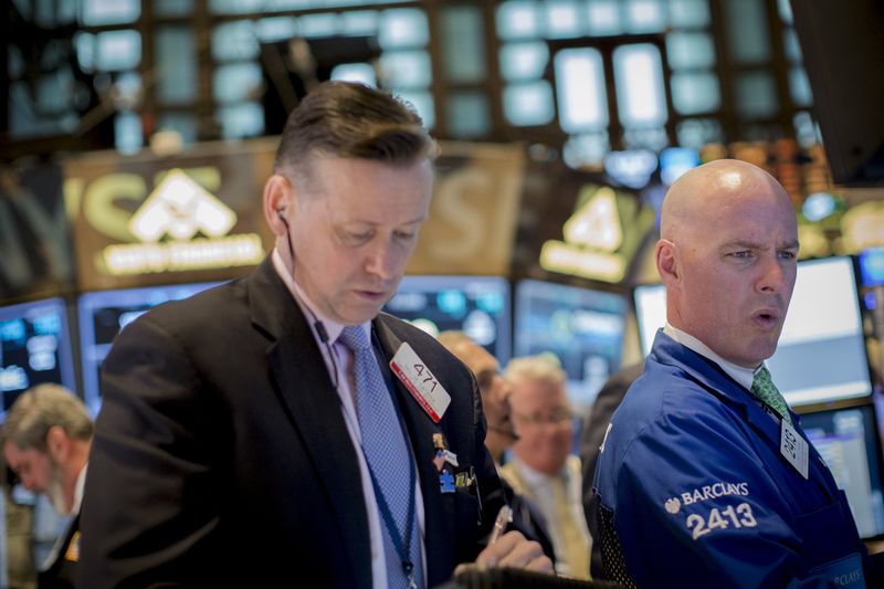 U.S Stocks-Wall Street Lower As Crude Oil Slips