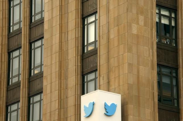 Twitter Doles out Stock, Cash Bonuses up to $200,000 to Retain Talent