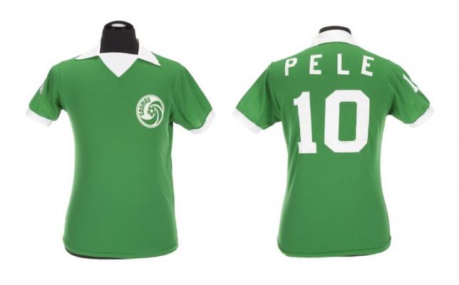 Pele to Auction off Career Memorabilia Including World Cup Winning Medals