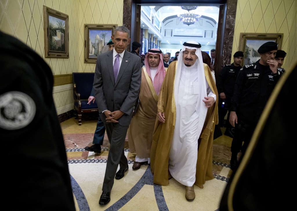 Obama Meets Saudi King with U.S. Iran Policy on Agenda