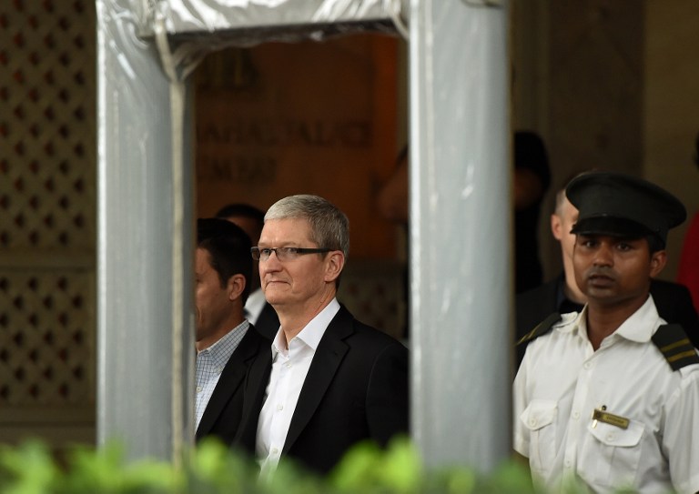Apple CEO, Indian PM Meet in New Delhi