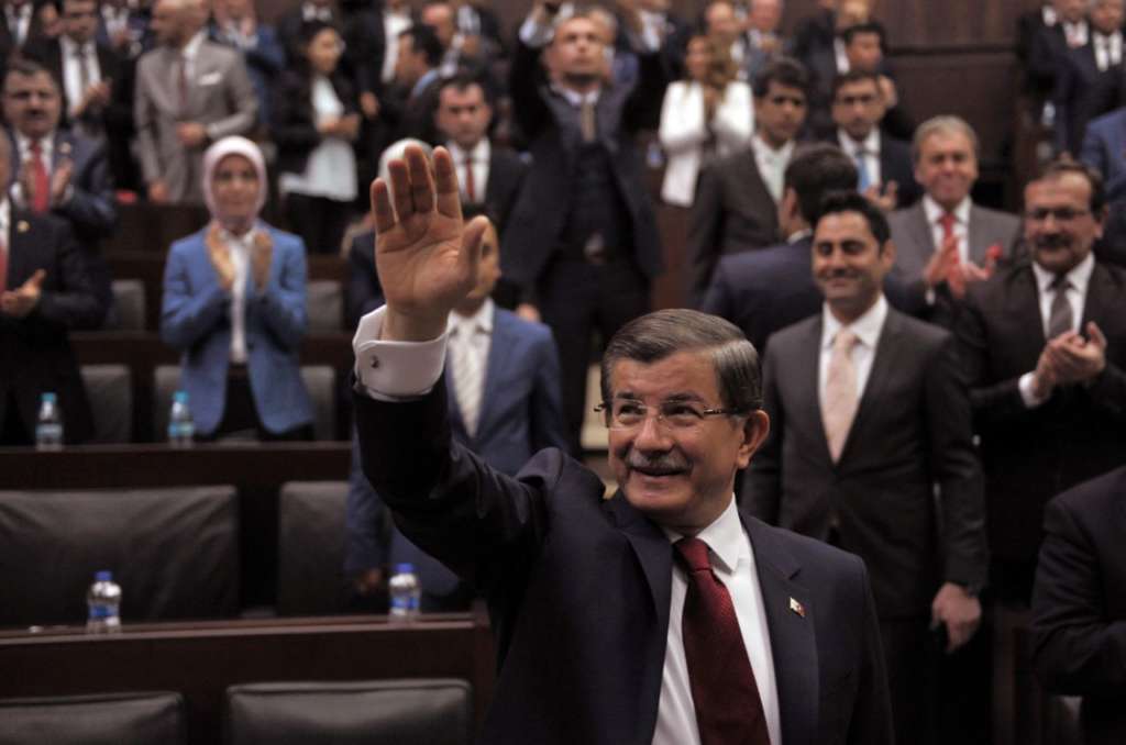 Turkish PM Davutoglu Steps Down as Erdogan Aims at Stronger Presidency