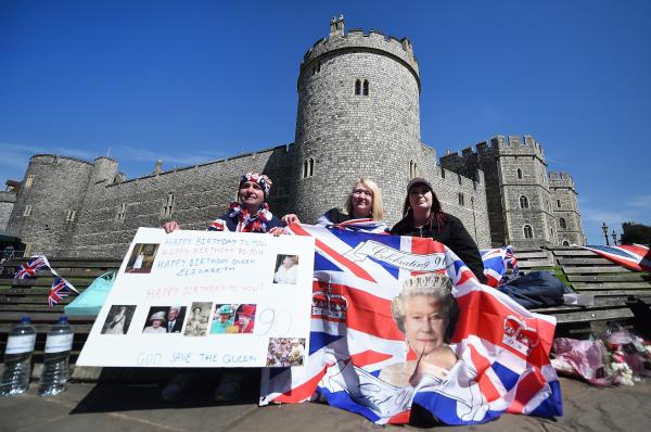 Singers, Actors, Riders to Honor Queen Elizabeth in Birthday Parade