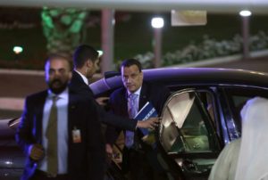 Yemen's United Nations envoy Ismail Ould Cheikh Ahmed arrives for a press conference at the ministery of information in Kuwait City on April 30, 2016