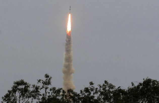 India Successfully Tests Mini Space Shuttle