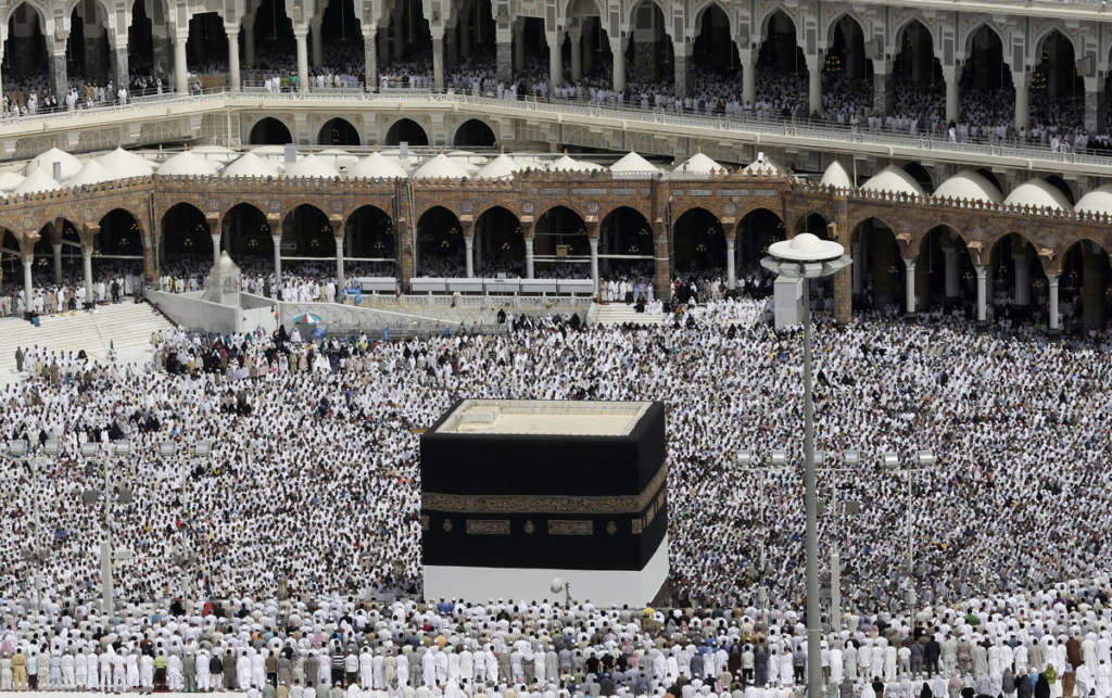 E-bracelets to Guide Pilgrims through this Hajj Season