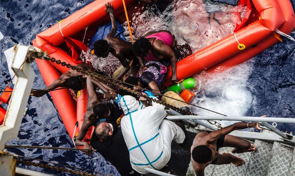 Rescuers Save 366 Migrants in Mediterranean, 20 Reported Dead