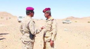 Col.Harthy with a Yemeni soldier in Bayhad District, Asharq AL-Awsat