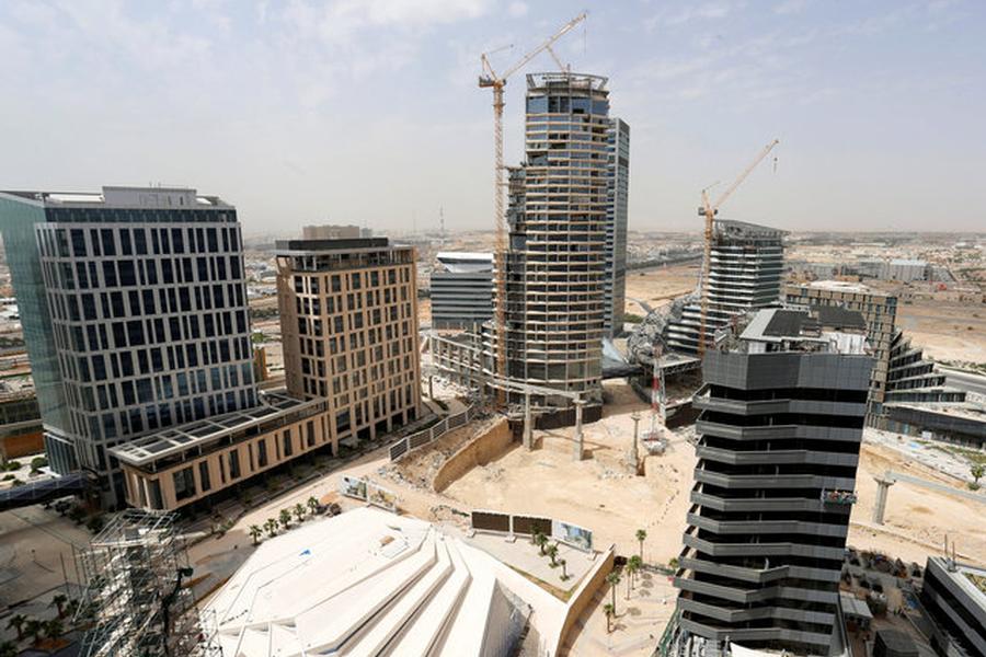 Land Fees Cause Drop in Saudi Real Estate Market