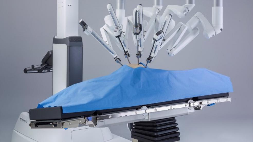 Robots to Vie for Space in Surgical Operations