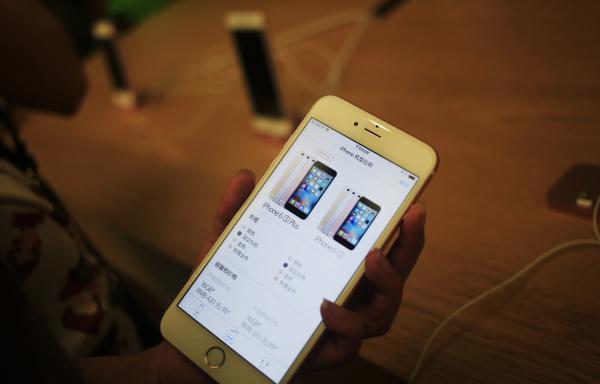 Apple Faces Lawsuit over ‘Touch Disease’