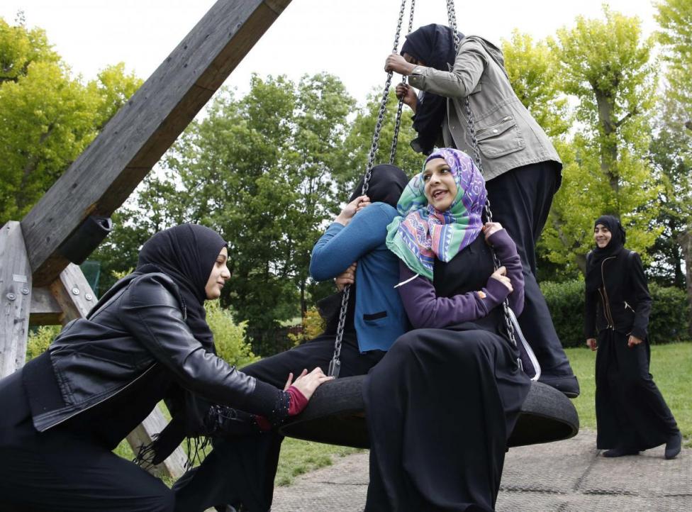 British Parliamentary Committee Warns of Discrimination against Muslim Women