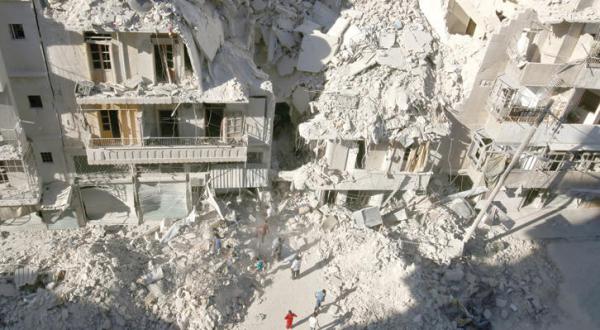 NATO: Attacks on Aleppo Are a Violation of International Law