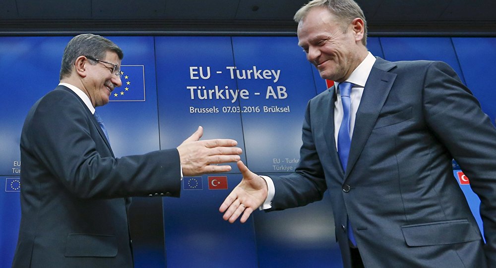 EU, Turkey Strike Deal to Limit Refugee Flow
