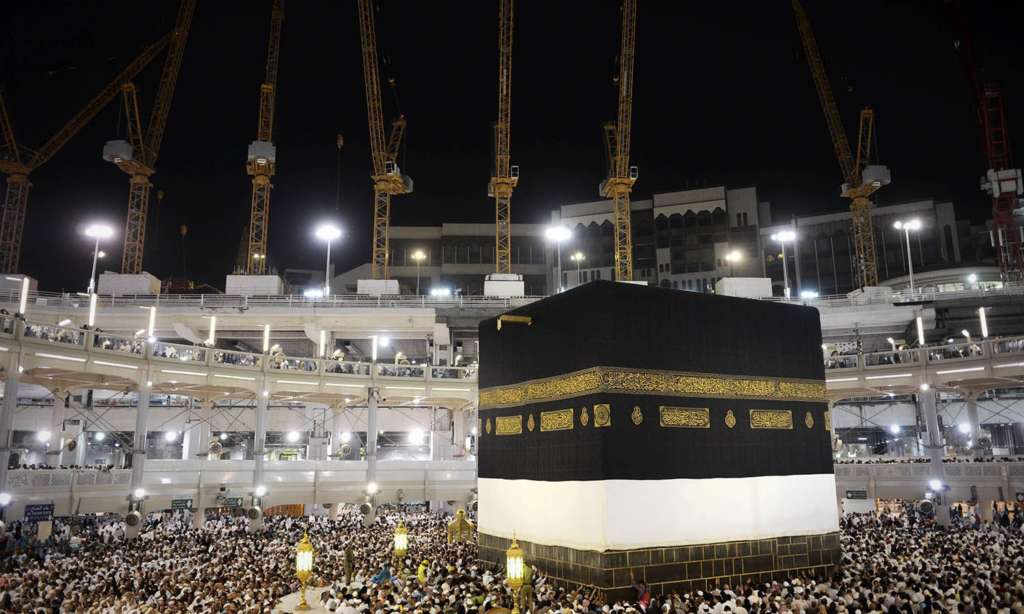 Governor of Makkah: We will not Allow Politicization of Hajj