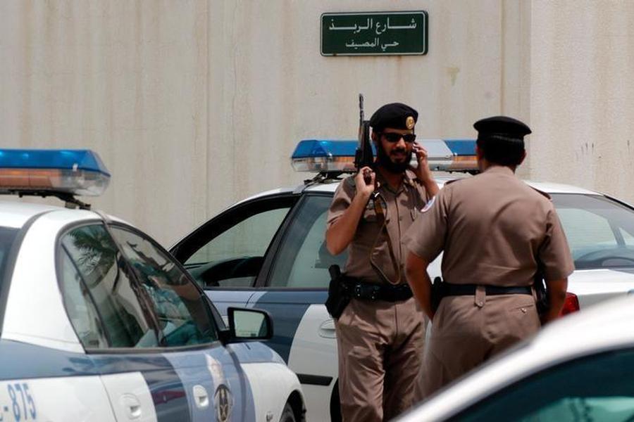 Saudi Policeman Shot Dead