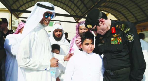 Prince Saud Bin Nayef Offers Condolences to Families of Murdered Policemen