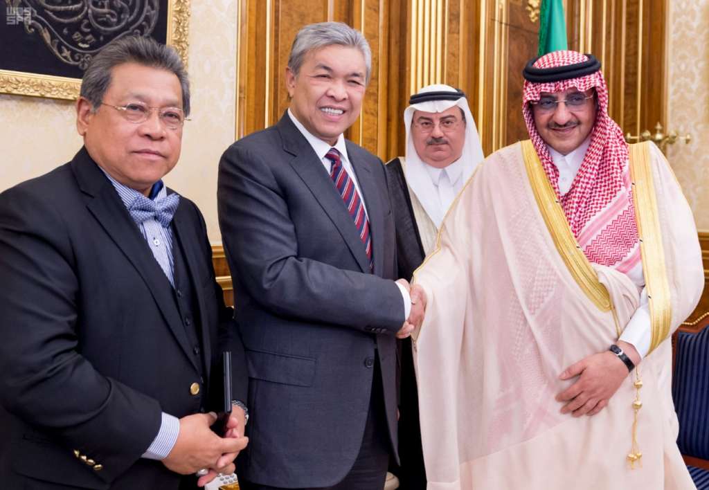 Saudi Crown Prince Discusses Cooperation with Malaysian Deputy PM