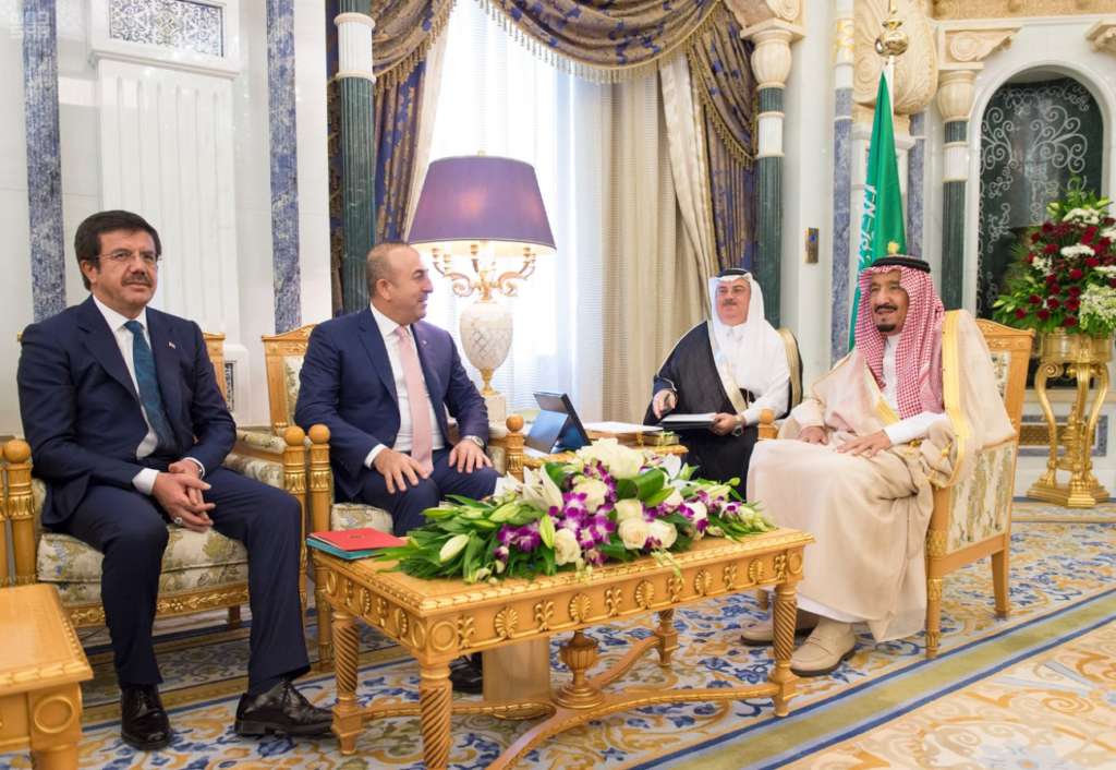 King Salman Receives Turkish Ministers of Foreign Affairs and Economy