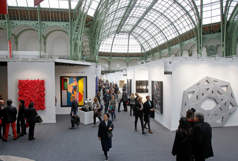 Paris Fair Crosses the Road, Giving Art Room to Breathe