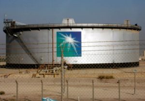 An oil tank is seen at the Saudi Aramco headquarters during a media tour at Damam city November 11, 2007. REUTERS/ Ali Jarekji