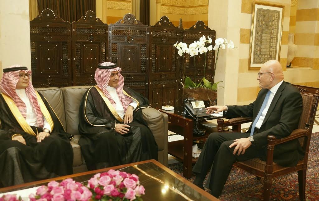 Lebanon’s Cabinet Holds Last Session, Saudi Delegation in Beirut ahead of Presidential Polls