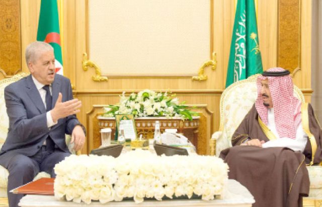 Saudi King Salman Receives Two Letters from Algerian President