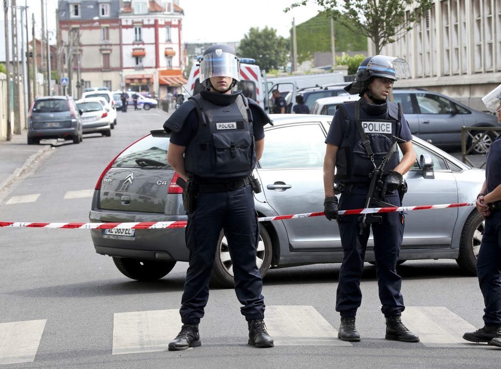 France Arrests 7 Suspects, Foils Terror Attack