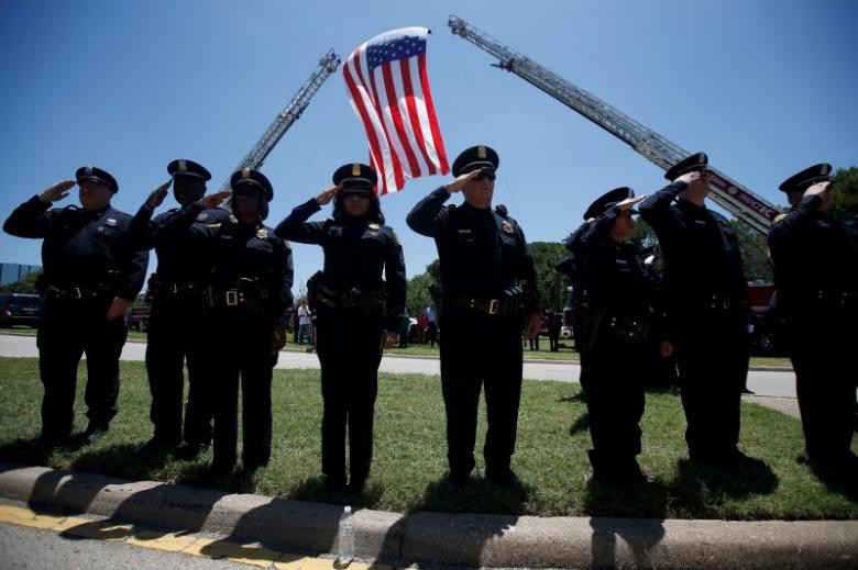 Two Police Officers in Iowa Killed in ‘Ambush’ Attacks