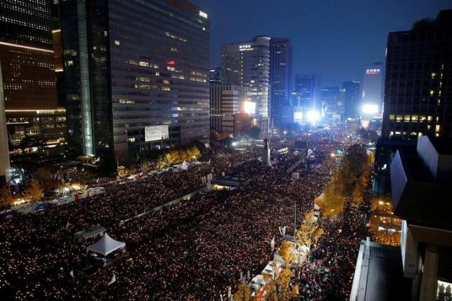 Thousands Protest for South Korea’s President to Step Down