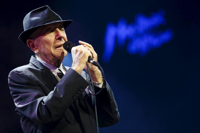 Leonard Cohen, Singer-Poet of Love, Death and Philosophical Longing, Dies at 82