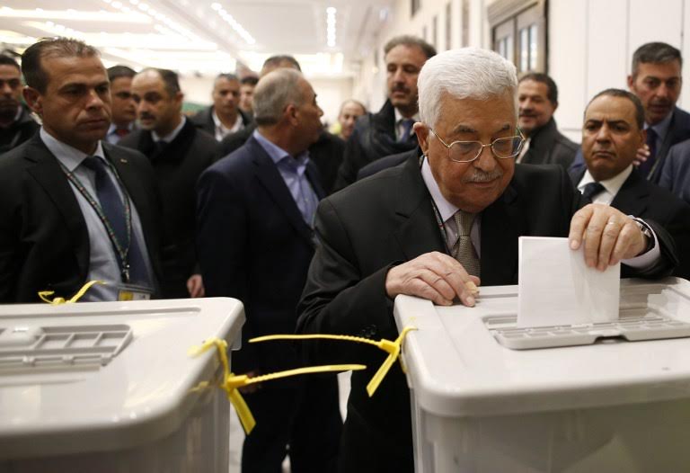 ‘Fatah Central Committee’ Sees Light Ahead of Preparing For Abbas Successor